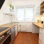Apartment Haus Holstein - 11 Mit Balkon *